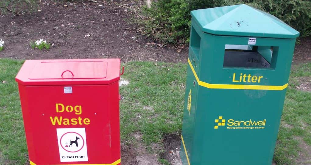 Clean up pets Pick up after your pet box at park